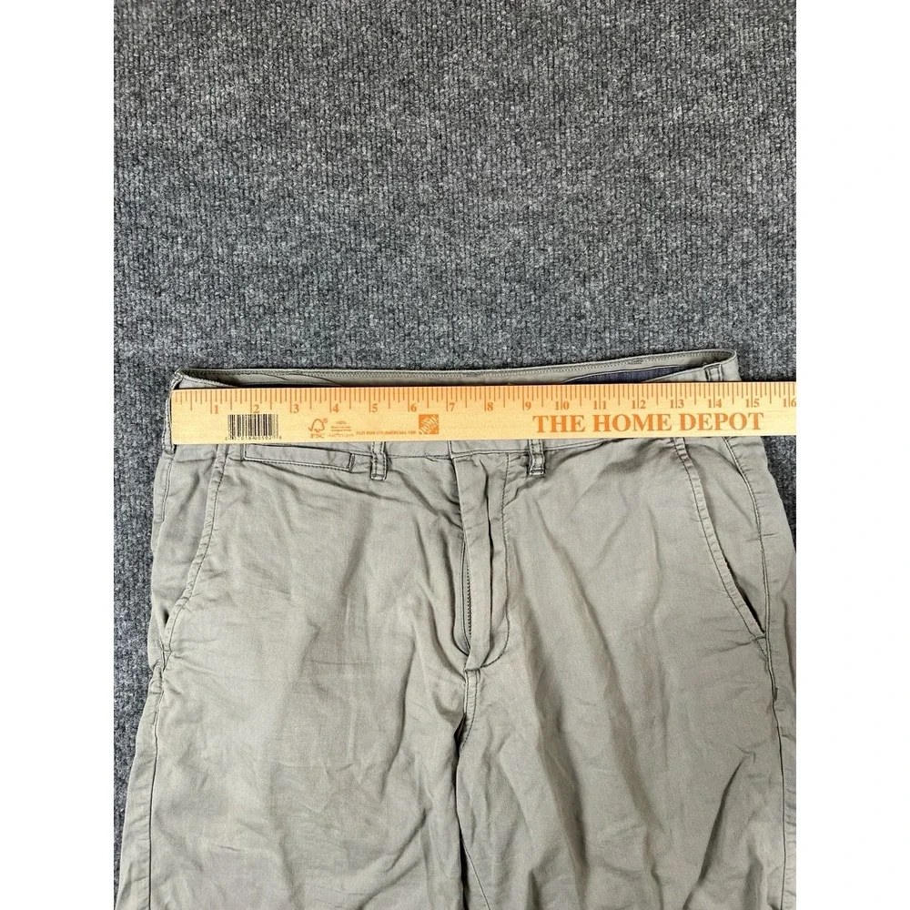 Faherty Shorts Mens 28 Khaki Movement Chino 9